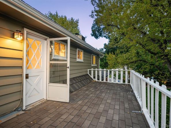 11954 W Applewood Knolls Drive, Lakewood CO 80215