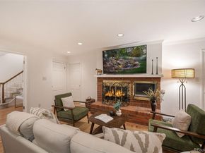 11954 W Applewood Knolls Drive, Lakewood CO 80215