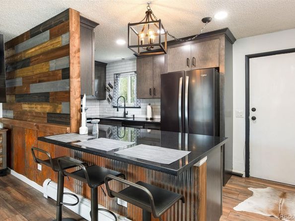 2700 S Holly Street 202, Denver CO 80222