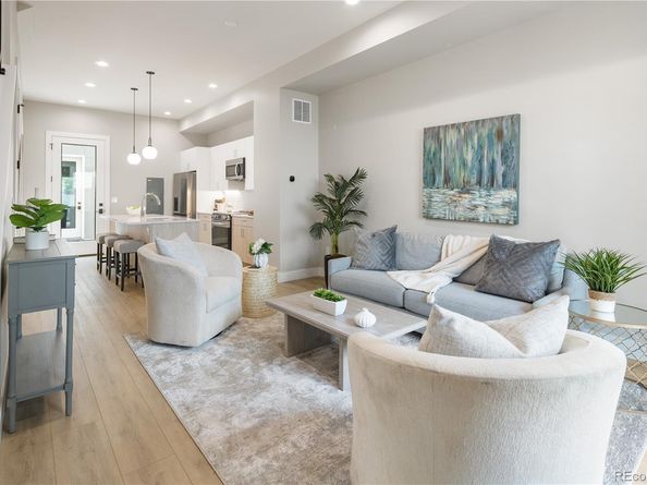 Undisclosed Address #3095203, Denver CO 80221