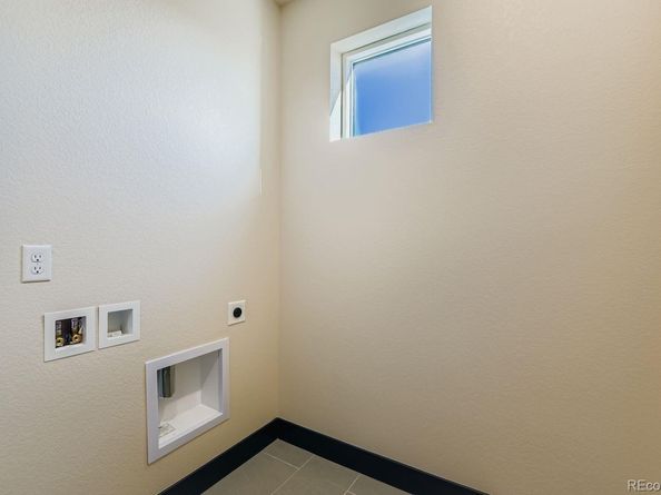 1768 Peak Loop, Broomfield CO 80023