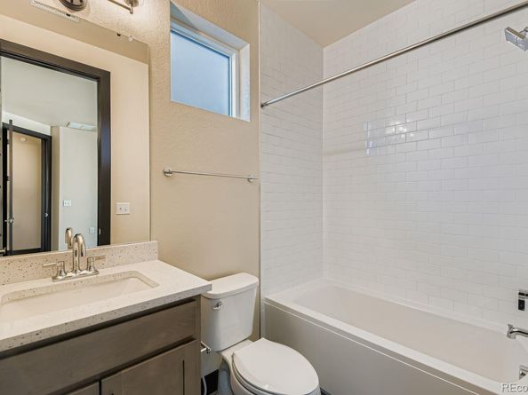 1768 Peak Loop, Broomfield CO 80023