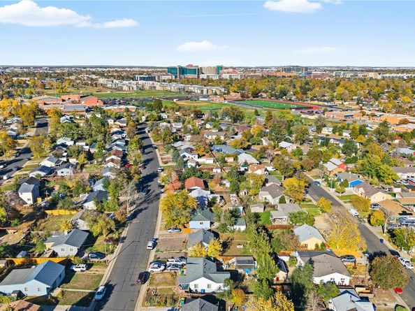 850 Oakland, Aurora CO 80010