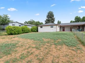 9022 W Washburn Place, Lakewood CO 80227