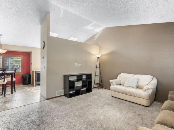 6091 S Robb Way, Littleton CO 80127