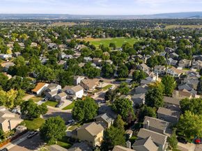 6091 S Robb Way, Littleton CO 80127