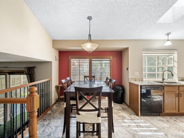6091 S Robb Way, Littleton CO 80127
