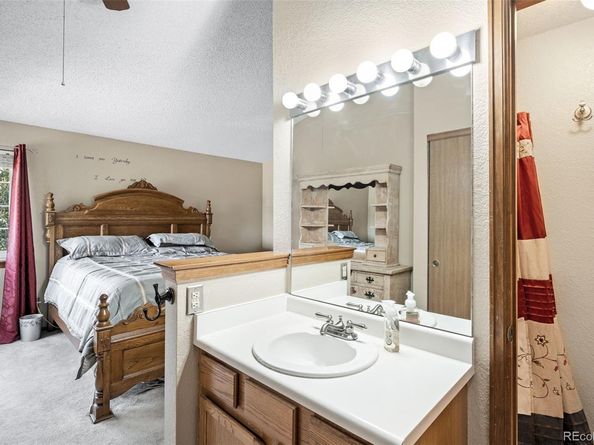 6091 S Robb Way, Littleton CO 80127