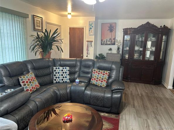3329 W Monmouth Avenue, Englewood CO 80110