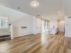 24374 E 42nd Avenue, Aurora CO 80019