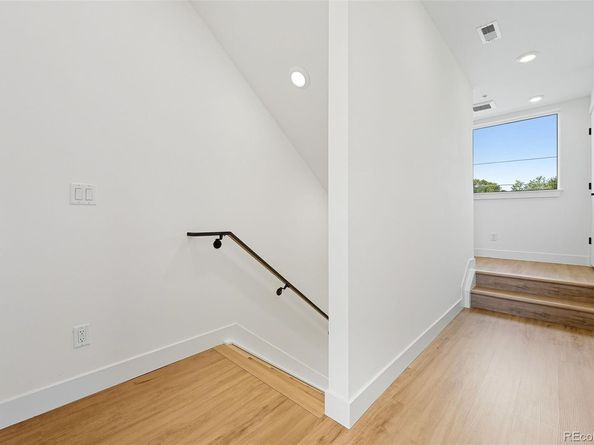 Undisclosed Address #7062671, Lakewood CO 80214