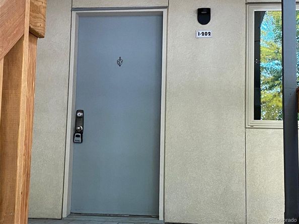 2835 S Monaco Parkway 1202, Denver CO 80222