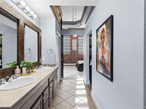 2560 Blake 101, Denver CO 80205