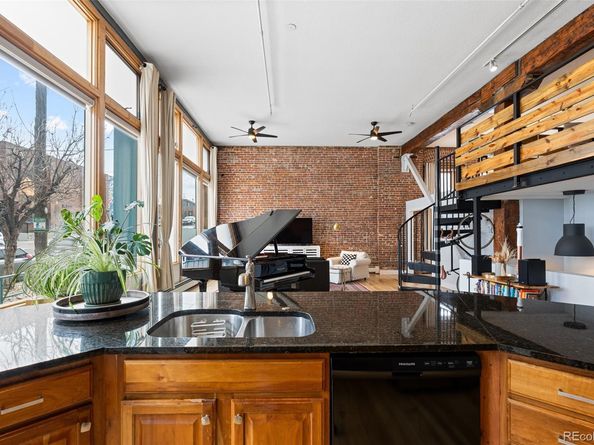 2560 Blake 101, Denver CO 80205