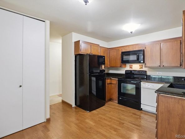 725 S Clinton Street 2B, Denver CO 80247