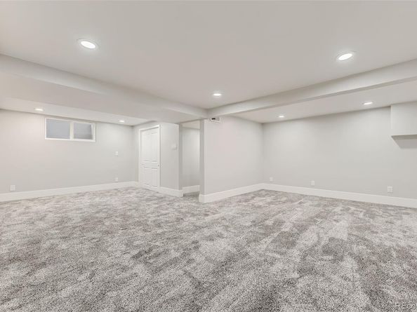2930 Monaco Parkway, Denver CO 80207
