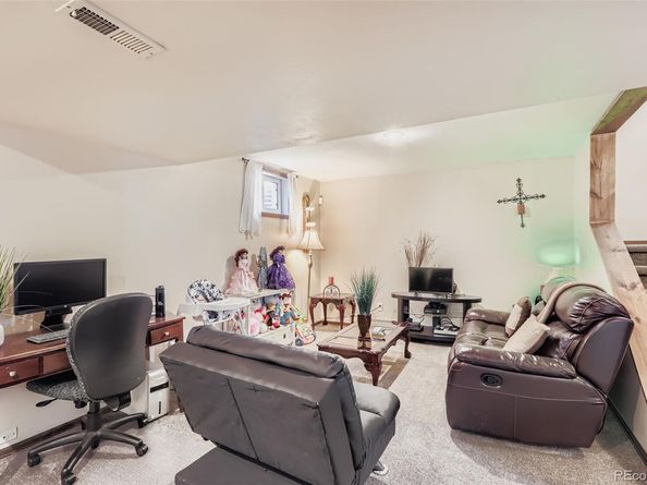 2108 Tulip Street, Longmont CO 80501