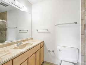 2380 E Geddes Avenue B, Centennial CO 80122