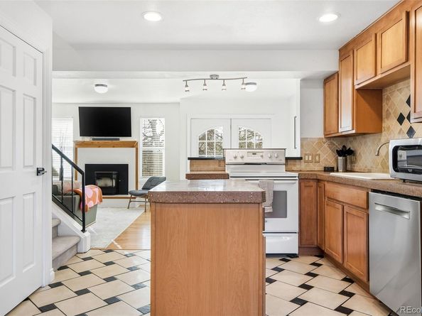 8686 Carr Loop, Arvada CO 80005