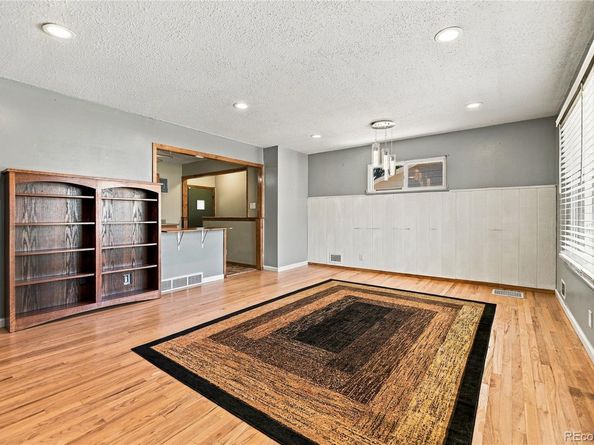 7090 W Iowa Avenue, Lakewood CO 80232