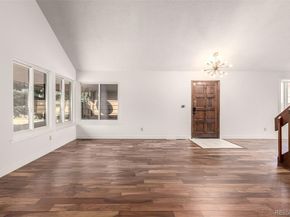 135 S Eagle Circle, Aurora CO 80012