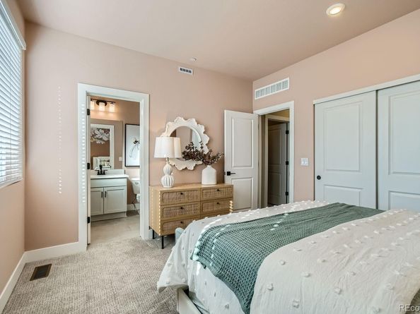 1747 Peak Loop, Broomfield CO 80023