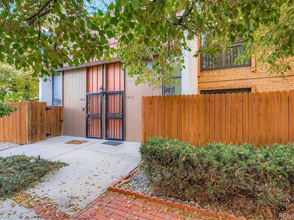 2823 S Locust Street, Denver CO 80222