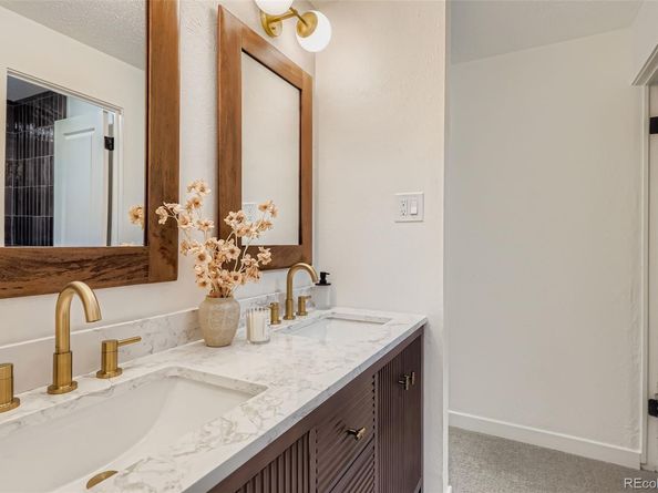 2823 S Locust Street, Denver CO 80222