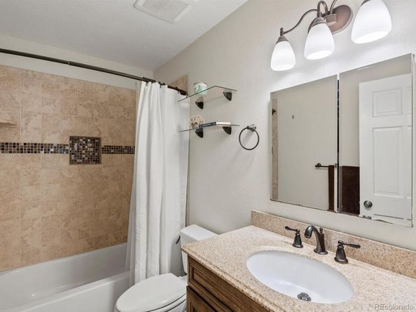 5860 W Atlantic Drive, Lakewood CO 80227