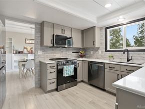 Undisclosed Address #6130714, Centennial CO 80015