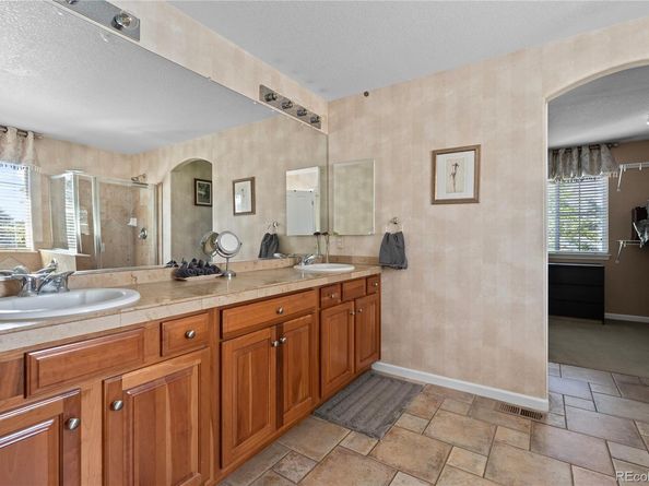 Undisclosed Address #6102150, Aurora CO 80016