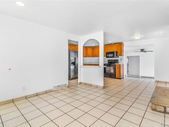 6560 Porter Way, Commerce City CO 80022