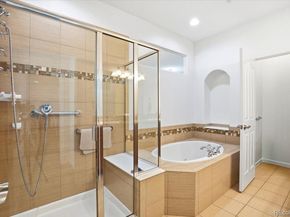 Undisclosed Address #2693036, Aurora CO 80015