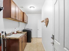 Undisclosed Address #2693036, Aurora CO 80015