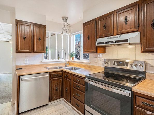 1781 N Oakland Street, Aurora CO 80010