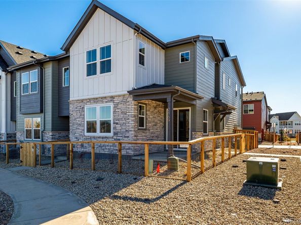 2869 E 103rd Drive, Thornton CO 80229