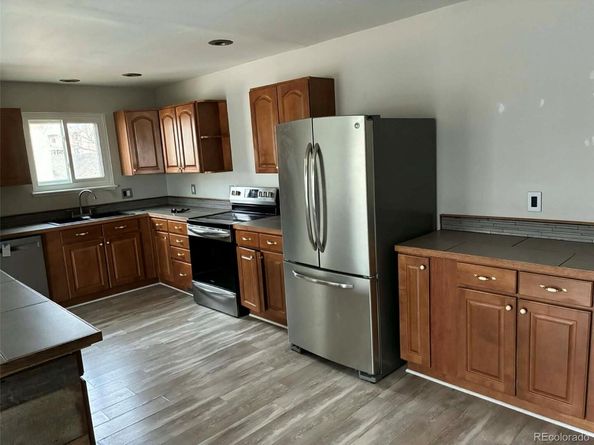 2281 Coronado Parkway D, Denver CO 80229