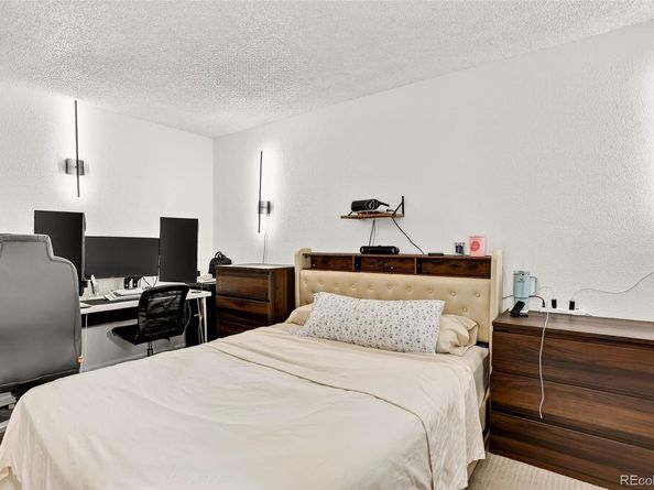 962 S Dearborn Way 12, Aurora CO 80012