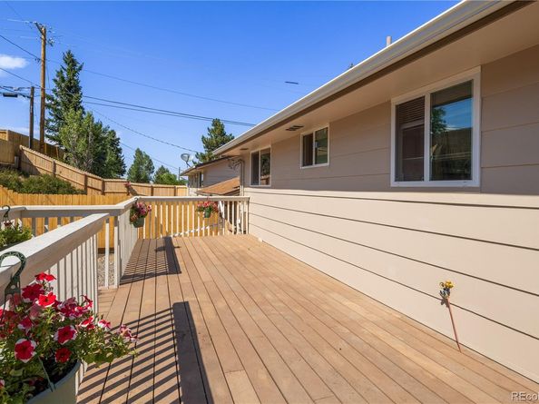 405 S Kipling Street, Lakewood CO 80226