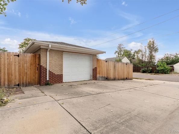 4901 Grove. Street, Denver CO 80221