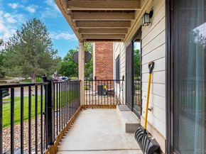 401 S Kalispell Way 104, Aurora CO 80017