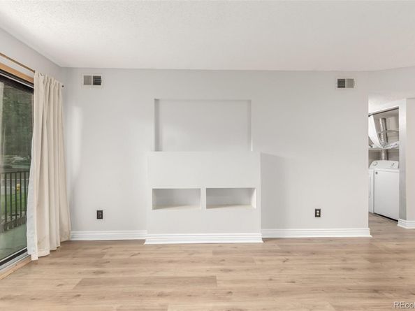 401 S Kalispell Way 104, Aurora CO 80017