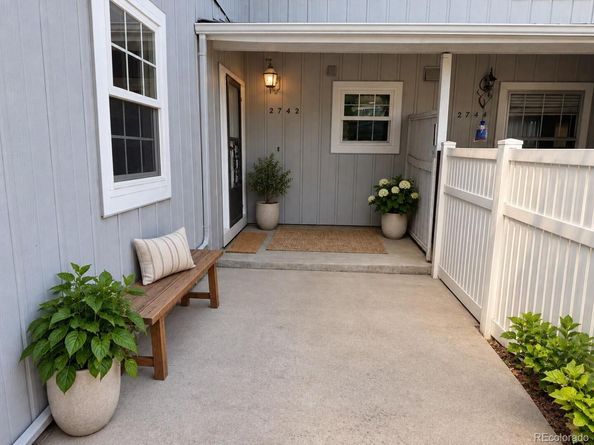 2742 S Xanadu Way, Aurora CO 80014