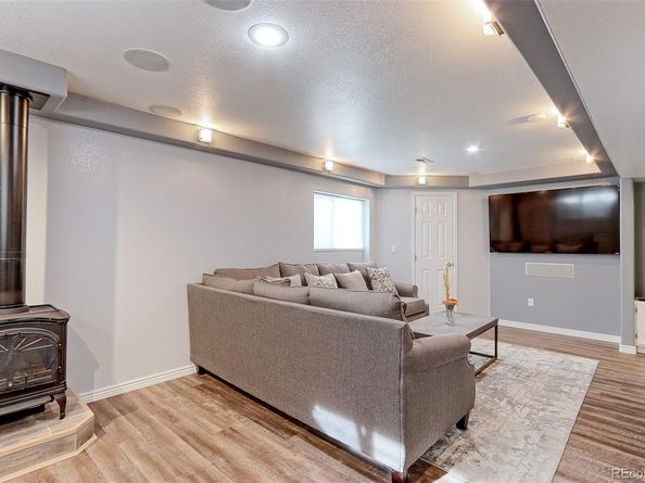 9068 W 101st Avenue, Broomfield CO 80021