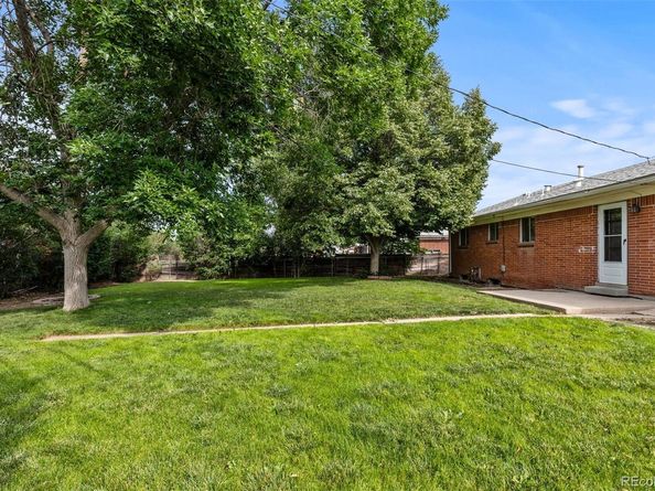 489 Toledo Street, Aurora CO 80011