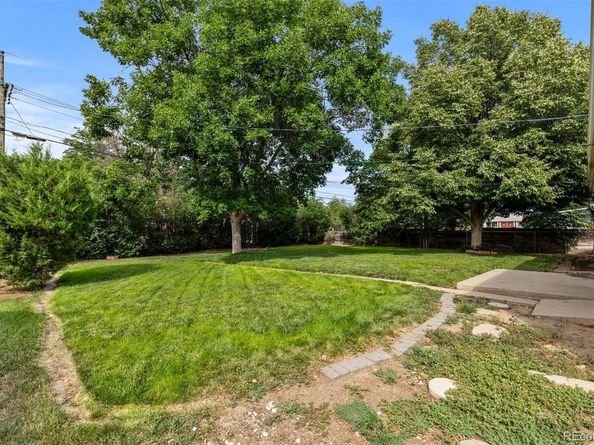 489 Toledo Street, Aurora CO 80011