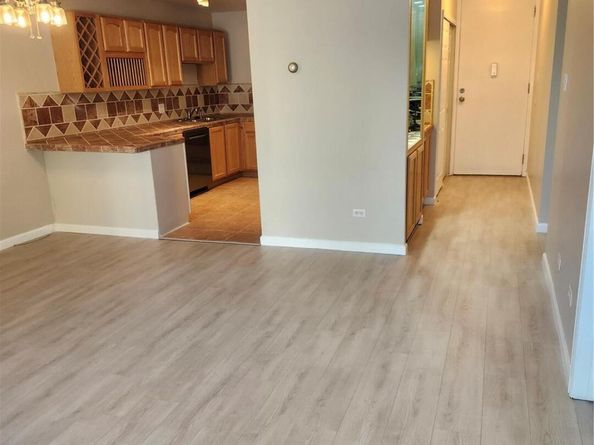 755 S Clinton Street 6B, Denver CO 80247