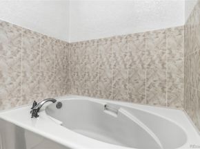 190 Roslyn Street 1306, Denver CO 80230