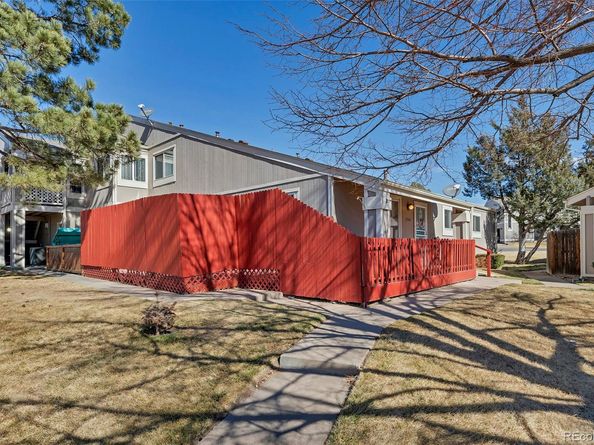 15396 E Temple Place, Aurora CO 80015