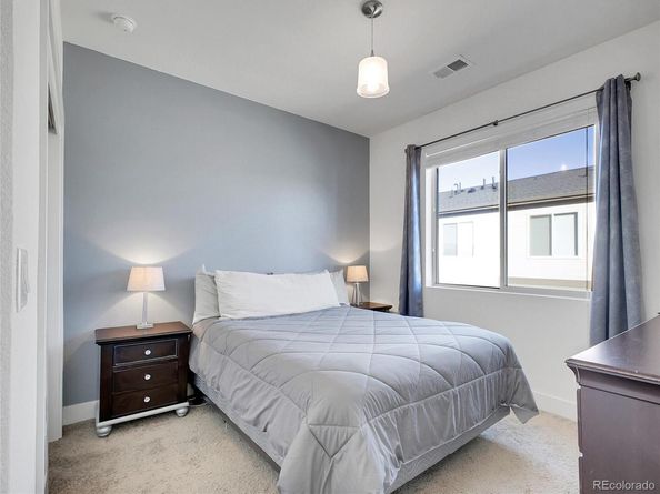 19562 E Sunset Circle, Aurora CO 80015